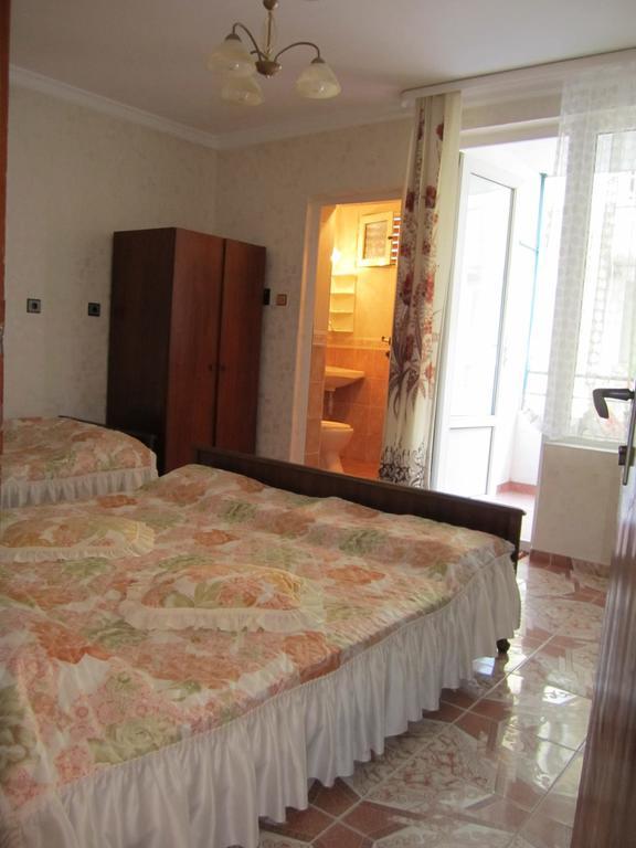 Central Guesthouse Νεσέμπαρ Εξωτερικό φωτογραφία
