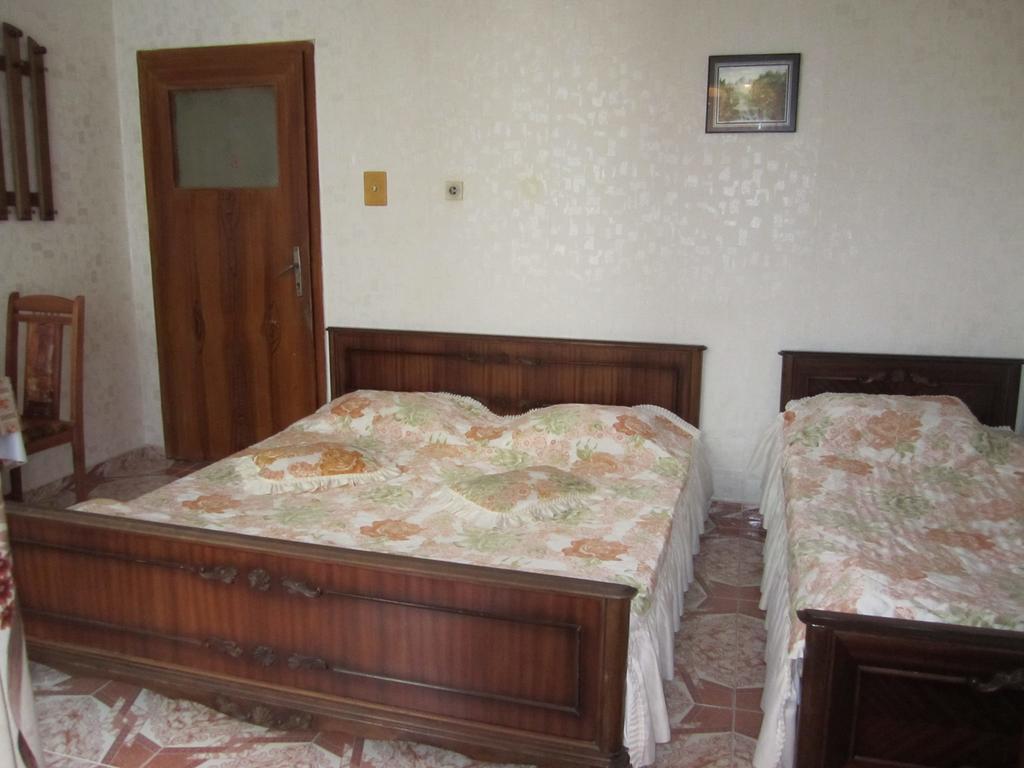 Central Guesthouse Νεσέμπαρ Εξωτερικό φωτογραφία