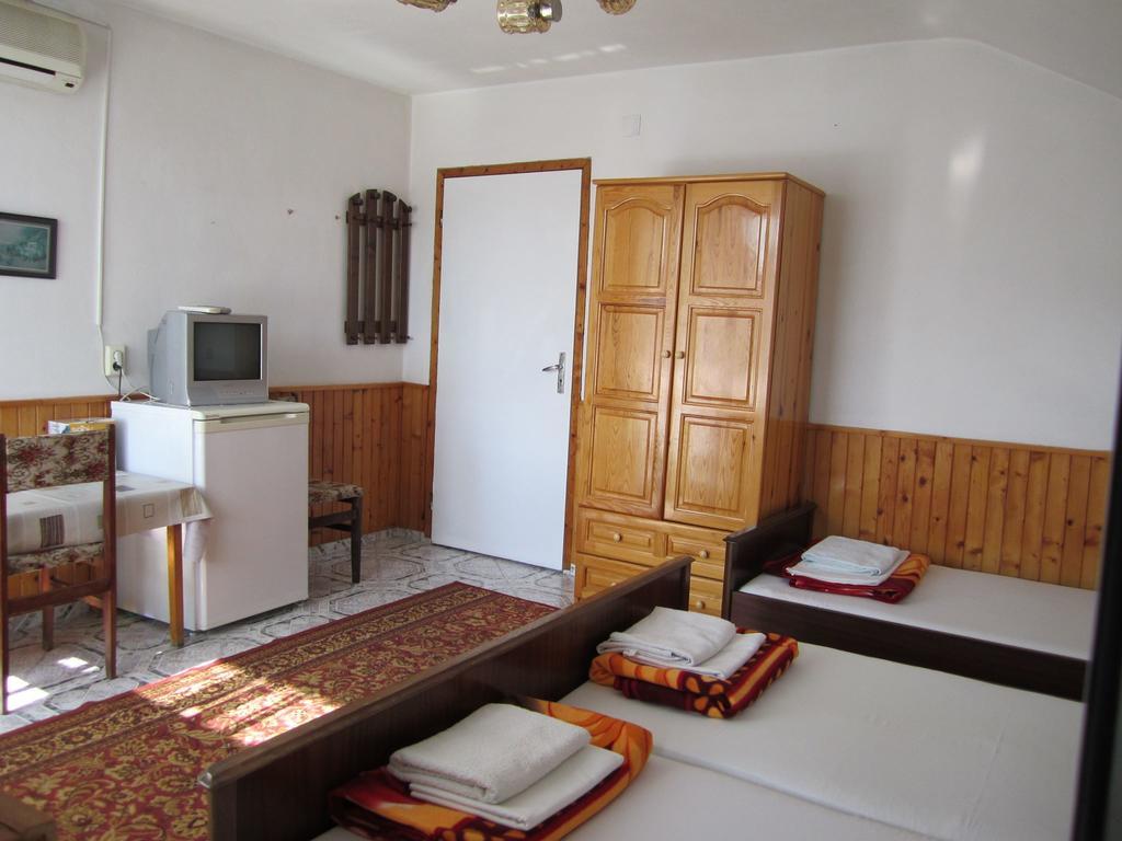 Central Guesthouse Νεσέμπαρ Εξωτερικό φωτογραφία