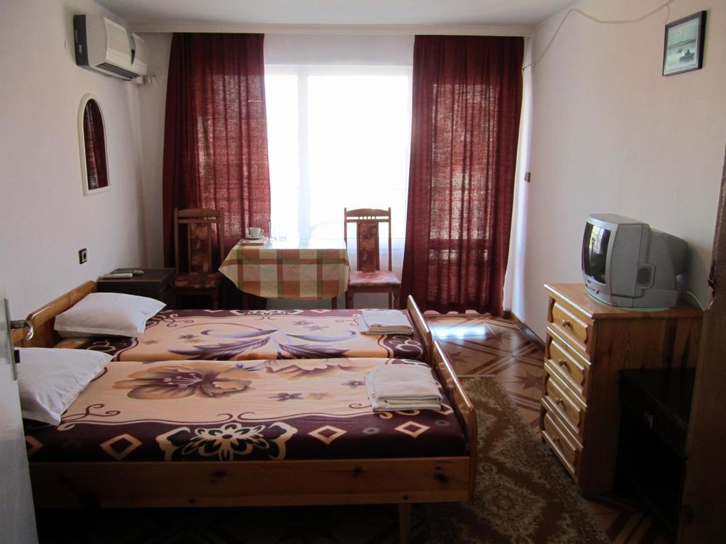Central Guesthouse Νεσέμπαρ Εξωτερικό φωτογραφία